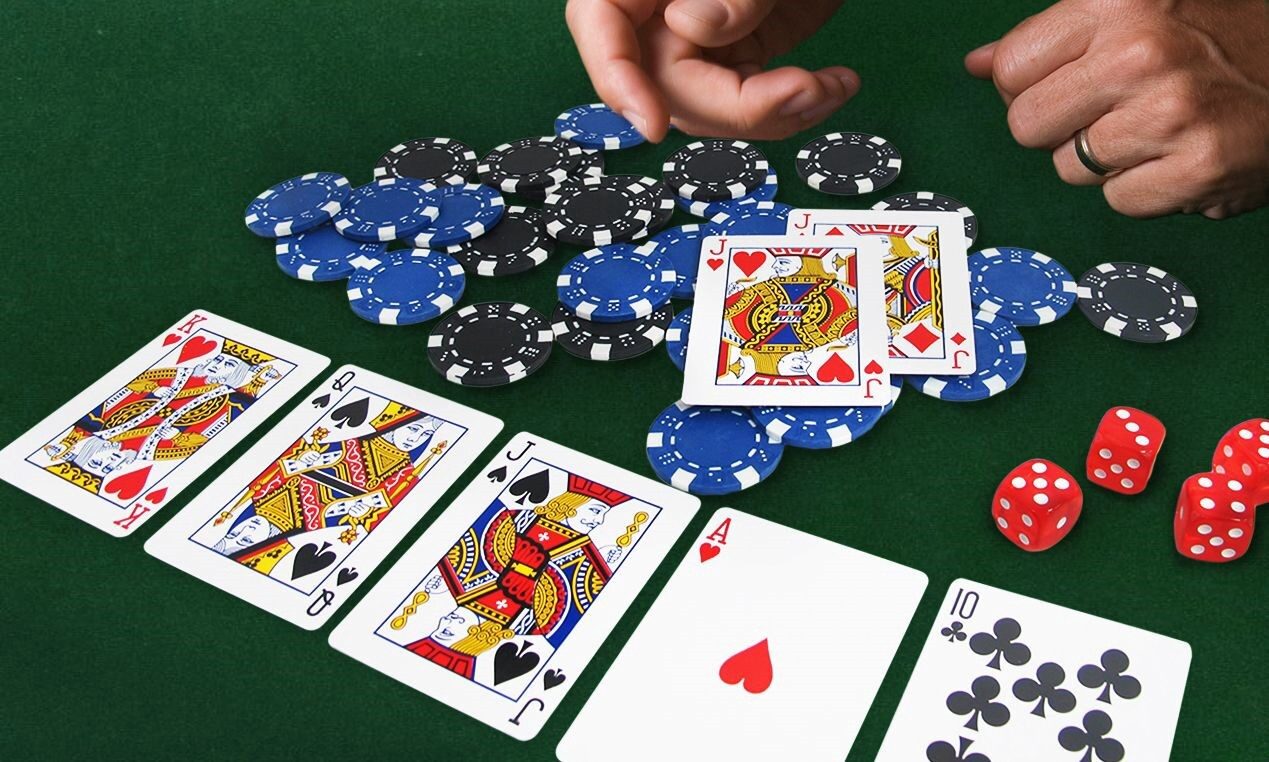 luật poker 5 lá